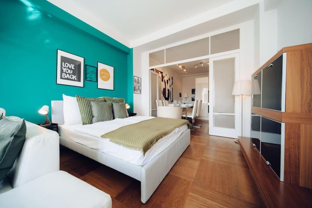 Downtown 2Bd Riverside Apartment Near Dancing House Praga Zewnętrze zdjęcie